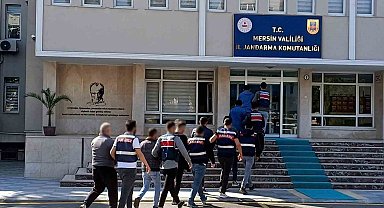Mersin'de aranan 26 şahıs jandarma ekiplerince yakalandı