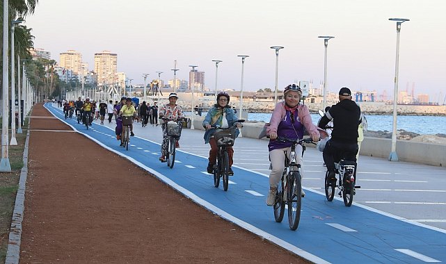 Mersin'de kadınlara ücretsiz bisiklet sürüş eğitimi