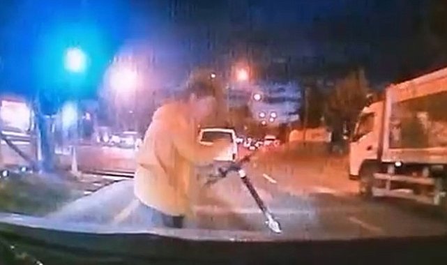 Mersin'de kaza ucuz atlatıldı: Saniyelerle ölümden döndü