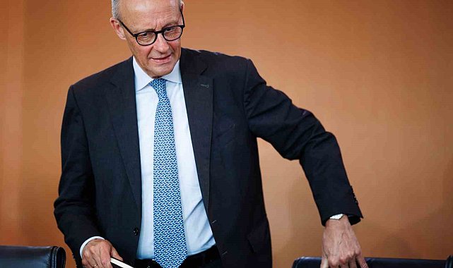 Merz, Suriye Devlet Başkanı Eş-Şara'yı Almanya'ya davet etti