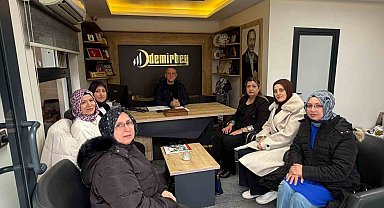 Milletvekili Demir, Kütahya Koruyucu Aile Derneği yönetimini ağırladı