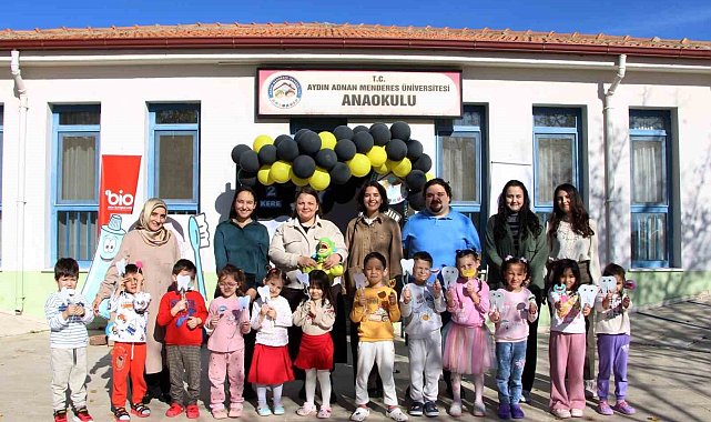 Minik çocuklara ağız ve diş sağlığı eğitimi