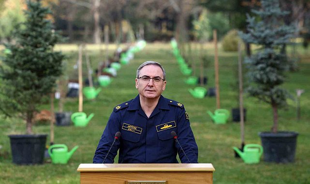 MSB: " Alay ve Tabur Komutanı dâhil 4 personelin Türk Silahlı Kuvvetlerinden ilişiği kesildi"