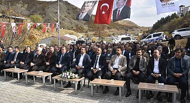 Mutki'de mezbahane ve halı saha açılışı yapıldı