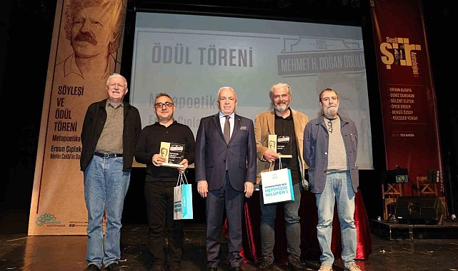 Nilüfer'de şiir eleştirisinin prestij ödülleri sahiplerini buldu