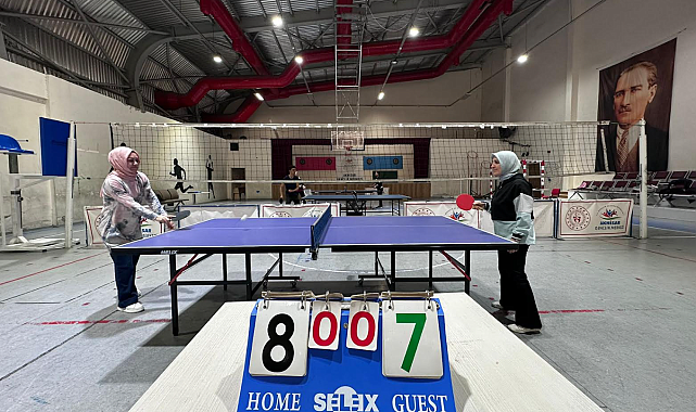 Öğretmenler Günü turnuvaları Akhisar'da büyük ilgi gördü