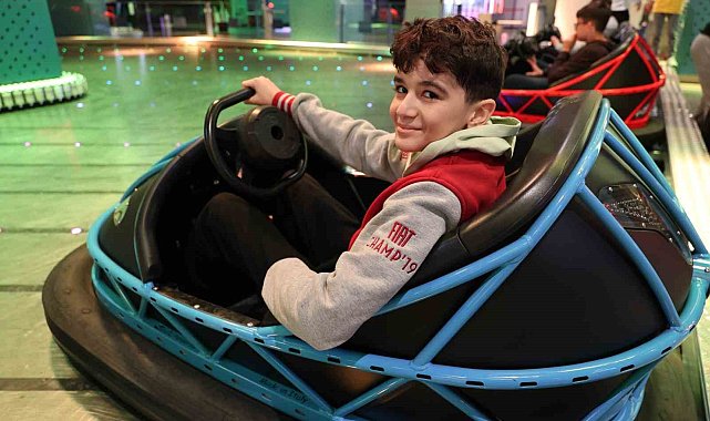 Osmangazi Belediyesi başarılı dijiders öğrencilerini ödüllendirdi