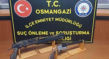 Osmangazi'de ruhsatsız silah operasyonu: 3 gözaltı