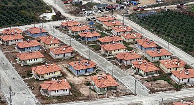 Osmaniye'de 138 deprem köy konutu bir ay içinde teslim edilecek