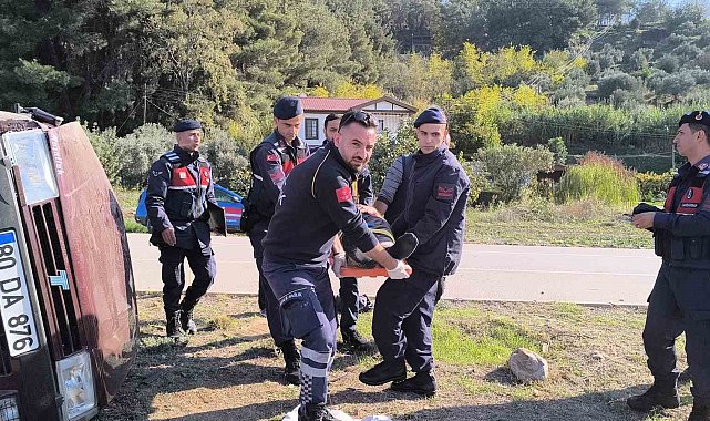Osmaniye'de devrilen otomolin sürücüsü yaralandı