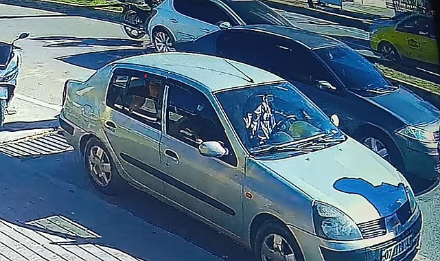 Otomobile arkadan çarpan motosiklet sürücüsü yaralandı