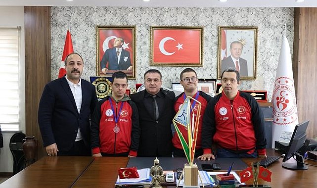 Özel Sporcular Down Sendromlu Basketbol Milli Takımı Bilecik'te