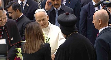 Papa 14. Leo, Yeşilköy'deki Mor Efrem Süryani Ortodoks Kilisesi'ne geldi