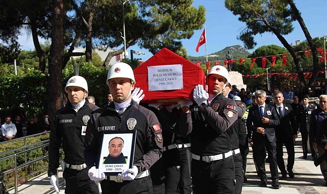 Polis memuru Çakıcı gözyaşlarıyla uğurlandı