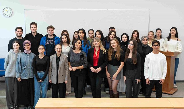 "Liderliğin temeli iletişim"