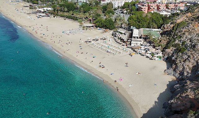 Rize'nin yaylalarında kar Alanya'da güneş