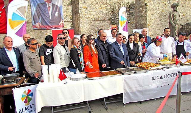 Sadık Doğruer: "Kültür Yolu Festivali'nin En Dolu Noktası Çeşme Oldu"