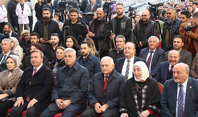 Sağlık Bakanı Memişoğlu: "Türkiye, sağlıkta bölgesinin güven veren ülkesi hâline geldi"