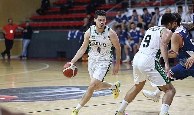 Sakarya Büyükşehir Basketbol takımı Adana deplasmanına çıkıyor