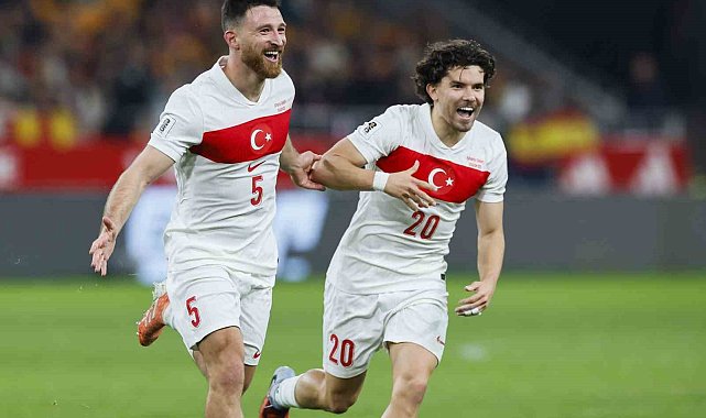 Salih Özcan'ın milli takımdaki ilk gol sevinci