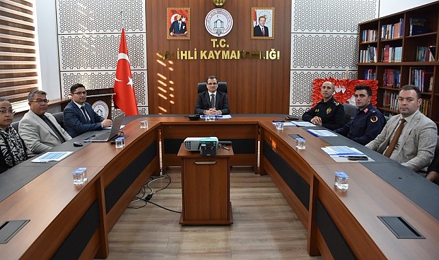 Salihli'de metruk binalar masaya yatırıldı