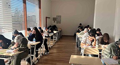 Sancaktepe Belediyesi'nden gençlere gerçeğini aratmayan TYT deneme sınavı