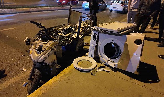 Sancaktepe'de otomobil ile motosiklet çarpıştı: 1 yaralı