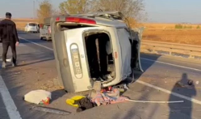 Şanlıurfa'da hafif ticari araç devrildi: 1 ölü, 3 yaralı