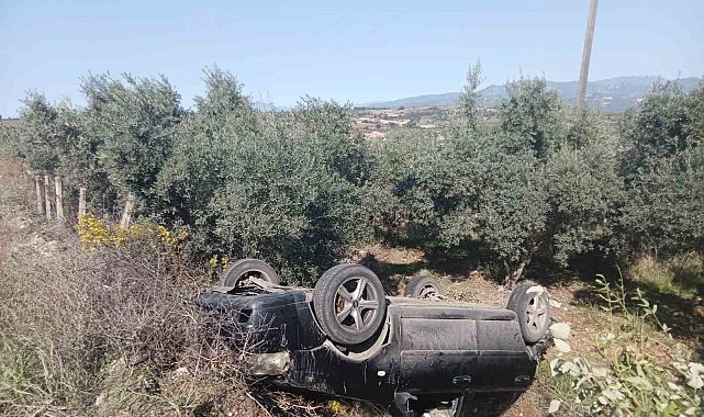 Şarampole yuvarlanan otomobildeki anne ve 5 yaşındaki çocuğu yaralandı