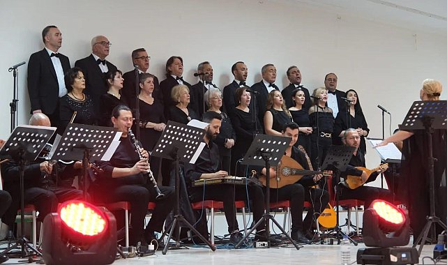 Sarıgöl'de Atatürk'ün sevdiği şarkılar seslendirildi