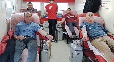 Sarıgöl'de kan bağış kampanyasına yoğun ilgi