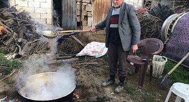 Sarıgöl'de pekmez yapımına hız verildi