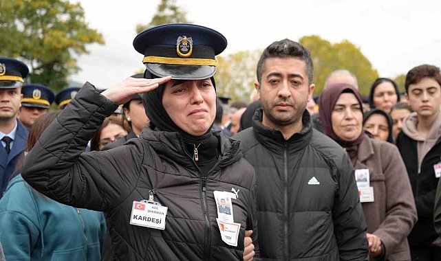 Şehit ağabeye polis kardeşin yürek yakan vedası