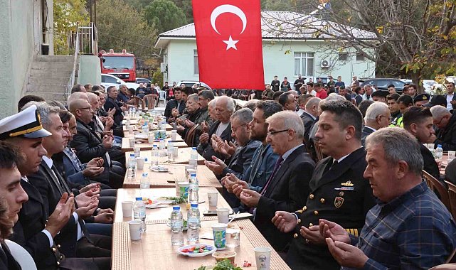 Şehit Deniz Teğmen Öz için mevlit okutuldu