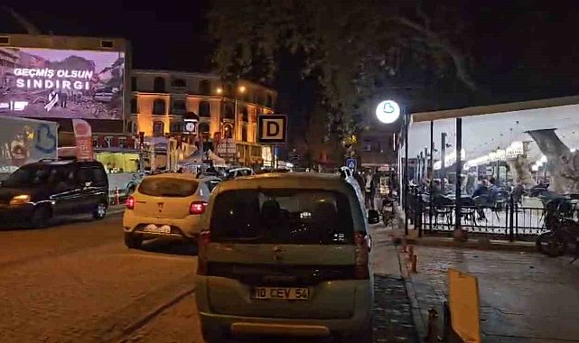 Sındırgı'da deprem paniği