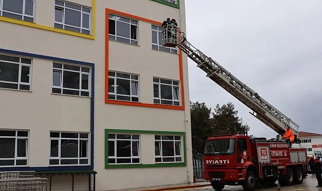 Sinop'ta öğrencilere afet bilinci kazandırıldı