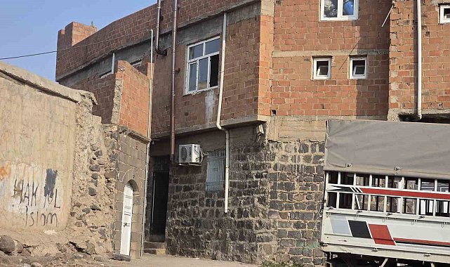 Siverek'te evde silahlı çatışma: 1 ölü, 8 gözaltı