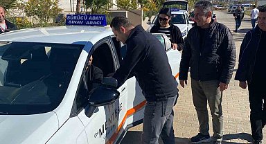 Sürücü adayları direksiyon eğitimlerine devam ediyor