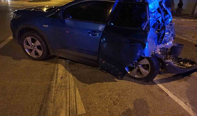 Susurluk-Bandırma karayolunda feci kaza: 1 kişi hayatını kaybetti