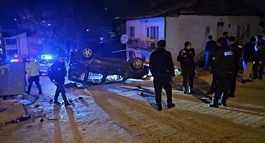 Takla atan araçtaki 5 kişi yaralandı