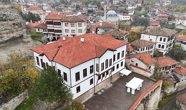 Tarihi rüştiye binası "Kalealtı Eğitim ve Kent Tarihi Müzesi"ne dönüştü