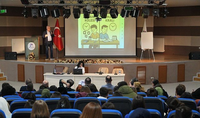 Tayfun Öneş, KBÜ öğrencilerine mesleki tecrübelerini aktardı