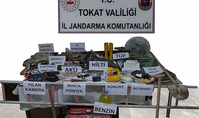 Tokat'ta kaçak kazı yapan 3 şüpheli suçüstü yakalandı