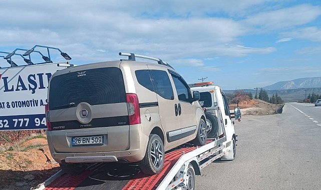 Trafik kontrolünde yakalaması olan araç otoparka çekildi