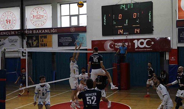 TVF Erkekler 1. Ligi: Düzce Belediyesi Spor Akademisi: 2 - Arkas Spor Kulübü: 3