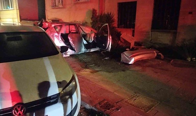 Üsküdar'da trafik kazası : 2 yaralı