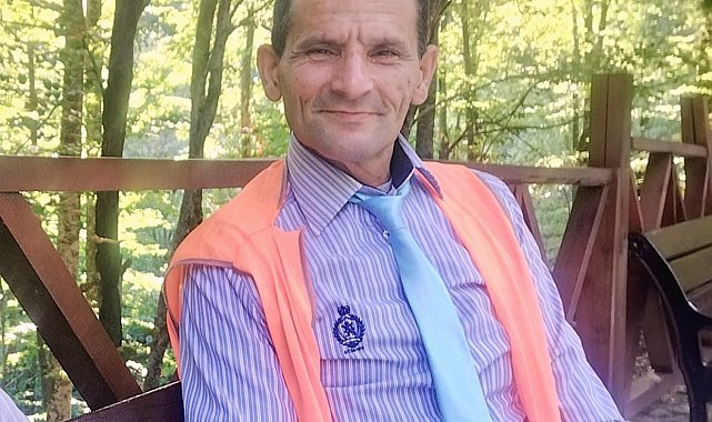 Üzerine ağaç düşen belediye işçisi hayatını kaybetti