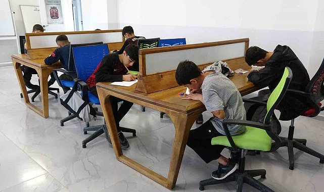 Van'da öğrenciler ara tatilde hem öğrendi hem yarıştı