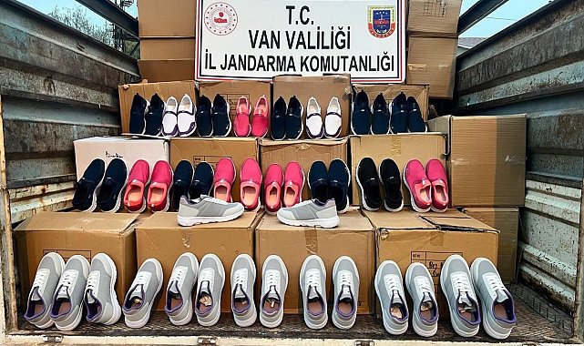 Van'da piyasa değeri yaklaşık 1 milyon 250 bin TL kaçak eşya ve malzeme ele geçirildi