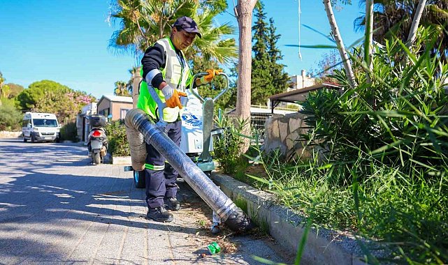 Yeni nesil elektrikli yol süpürme araçları Bodrum'da